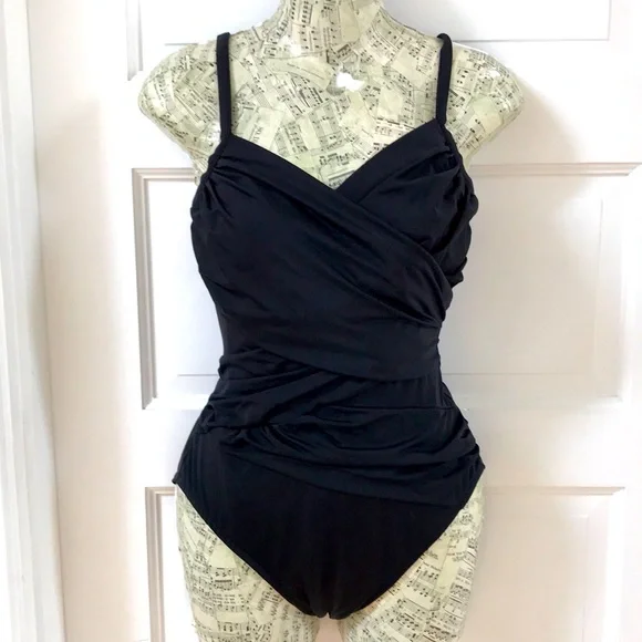 Catalina suddenly hot sale slim bathing suits